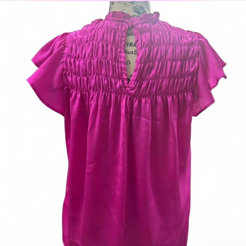 Sam & Jess Women’s Fuchsia Pink Flutter-Sleeve with Smocking Top. Sz Medium - Picture 3 of 5
